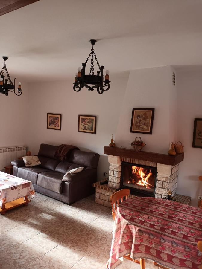 Casa Rural Las Canales Zapardiel de la Ribera Luaran gambar